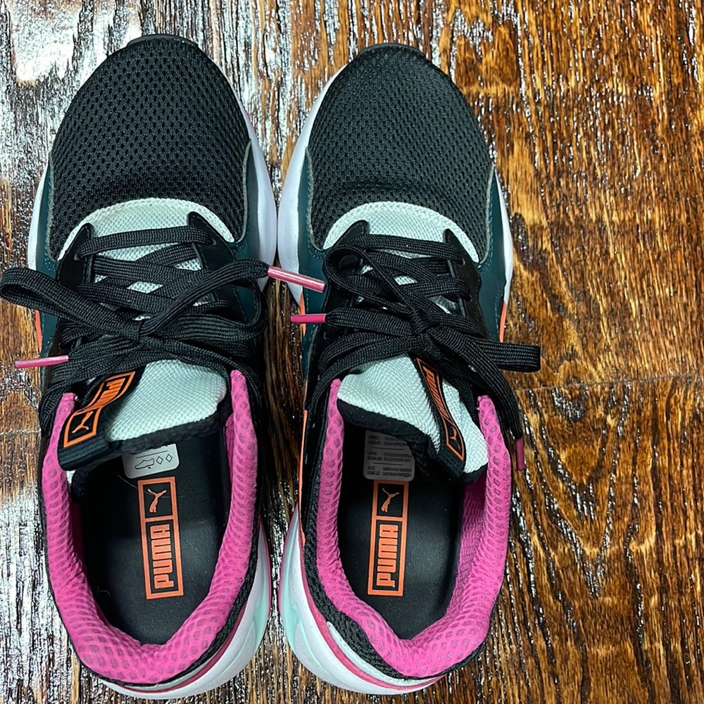 Puma tennis shoes! Size 9, bright colors, used but in great condition!